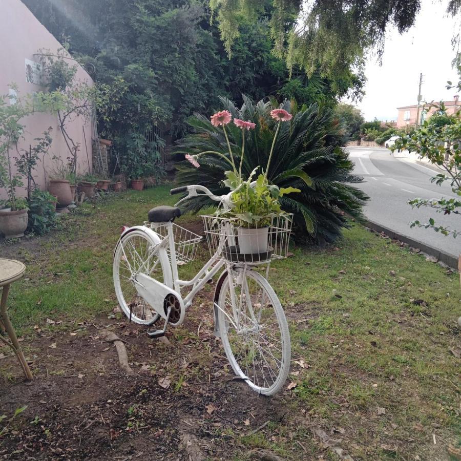 Bed and Breakfast Da Tea San Teodoro  Exterior foto